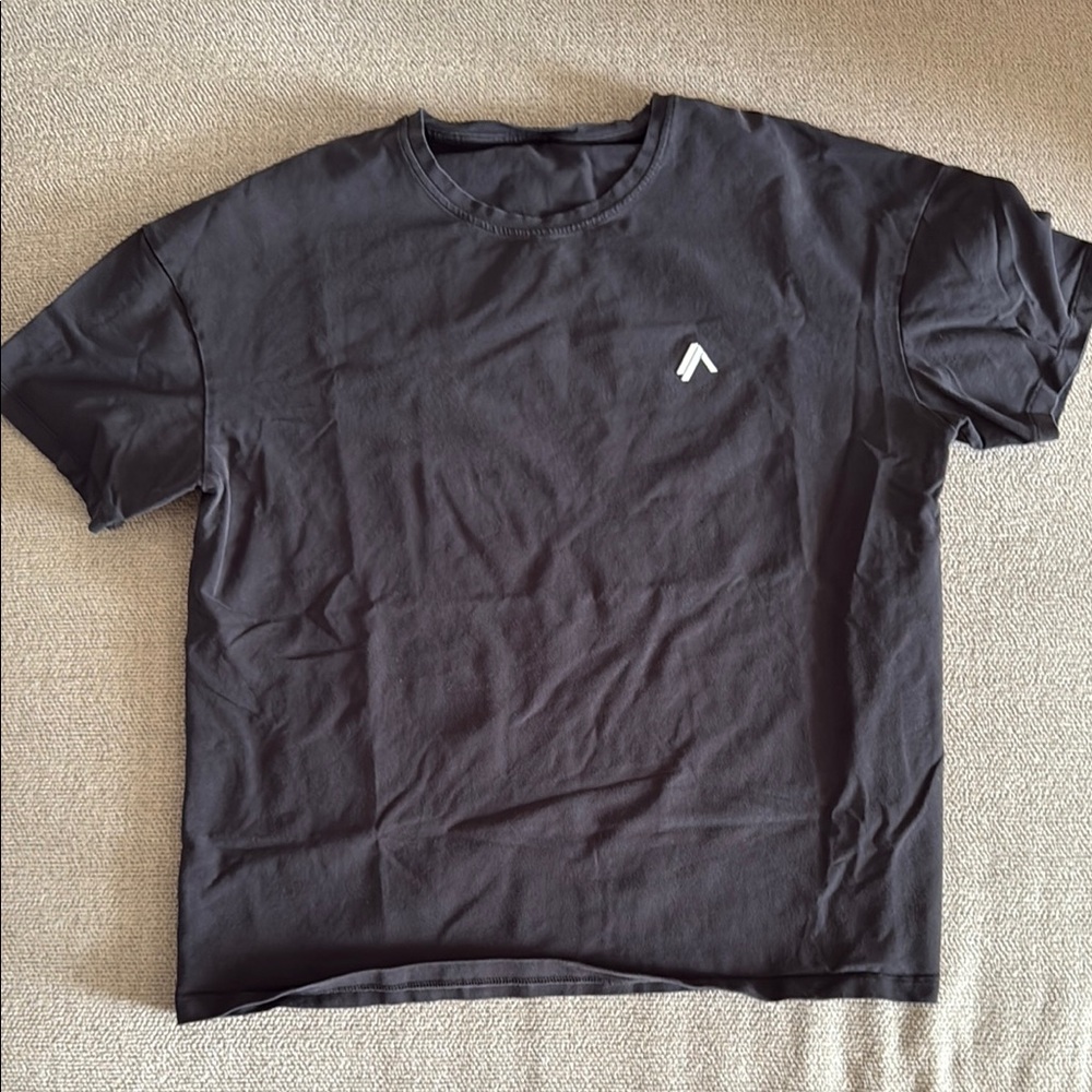 Men’s Alphalete Black T-Shirt (Medium)